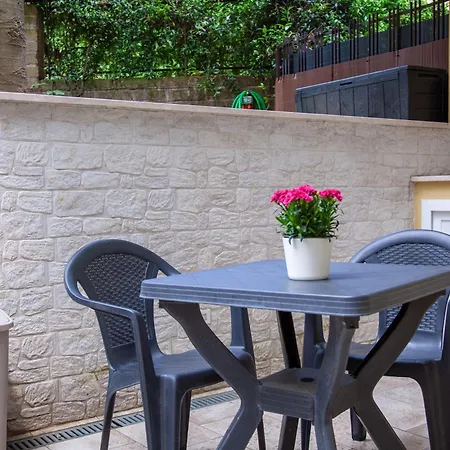 Garden City House Roma - Casa con giardino privato-3